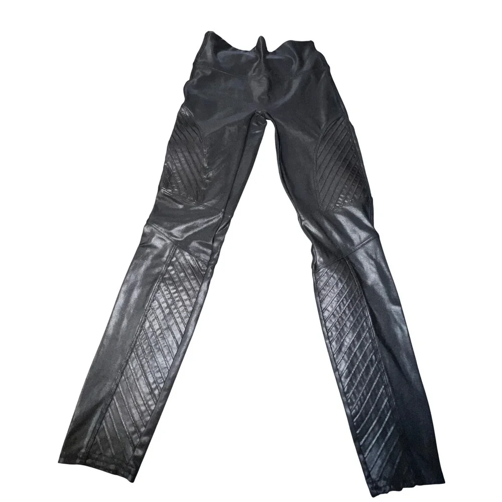 Spanx‎ Faux Leather Moto Leggings Very Black High Rise Petite Medium M/M